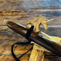 Gebetsflöte in F | Einhorn Windblock | Walnuss Holz | von Miguel Medina