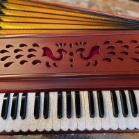 "Radha" Harmonium mit 3¼ Oktaven | Zedernholz Edition | 440 Hz