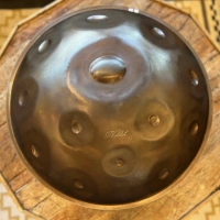 Handpan Noblet | E Amara | 13 Klangfelder – tragend & ausgewogen