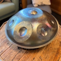 Handpan ShaktiPan | C Aegean | 12 Felder – sanft & geheimnisvoll