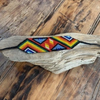 Ritualarmband aus Peru – handgewebt mit farbigen Glasperlen